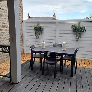Ti Bihan De 55 M2 Avec Terrasse , Dinard France